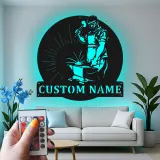 Décoration murale en métal personnalisée pour forgeron avec rétroéclairage LED - Cadeau pour artisans