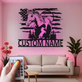 Panneau LED en métal personnalisé avec cheval | Décoration murale équestre | Décor de grange drapeau américain | Cadeau pour amoureux des chevaux
