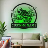 Insegna LED in metallo con rana | Arte murale personalizzata con anfibio | Regalo per amanti della natura per casa, ufficio o cameretta