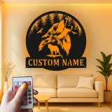 Décoration murale en métal personnalisée de loup hurlant avec rétroéclairage LED - Cadeau personnalisé pour les amoureux de la nature - Décor de cabane rustique