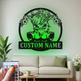 Décoration murale en métal LED Highland Cow | Plaque florale personnalisée pour déco maison de campagne | Cadeau avec prénom pour maman