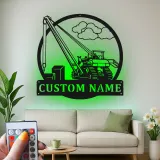 Personalisierte LED-Metall-Wandkunst mit Bagger – Geschenk für Bauprofis, Garage oder Werkstatt