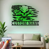 Panneau de garage mécanicien personnalisé | Art mural en métal crâne avec LED | Décor de cave à vin avec drapeau américain | Cadeau pour lui