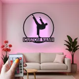 Cartel LED de karate a medida | Arte mural de metal personalizado de artes marciales | Decoración para dojo y regalo para luchador