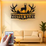 Insegna in metallo LED a forma di corna di cervo personalizzata - Regalo per nome di famiglia per decorazione rustica di cabin