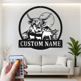 Insegna in metallo LED Highland Cow personalizzata | Arte da ranch personalizzata | Decorazione moderna per la casa per regalo di famiglia