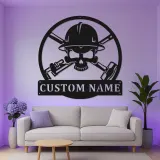 Panneau en métal personnalisé de travailleur de la construction | Art mural LED de crâne pour man cave | Cadeau personnalisé pour constructeur avec casque de sécurité et outils croisés