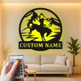 Arte murale in metallo Rodeo Cowboy | Insegna personalizzata con LED | Decorazioni rustiche western per ranch e casa