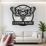 Insegna in metallo LED a forma di falena della morte personalizzata - Regalo unico per amanti del decor gotico per camera da letto o soggiorno