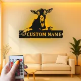 Cartel de cabra personalizado con LED | Arte mural de metal farmhouse personalizado | Decoración rústica de granero para amantes de las cabras