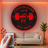Insegna palestra personalizzata con luce LED | Decorazione murale in metallo personalizzata per home gym | Logo weightlifting per appassionati di fitness