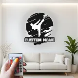 Personalisiertes Karate Metallschild | LED-Kämpfer-Silhouette für Dojo & Jugendzimmer | Individuelle Kampfsport-Dekoration