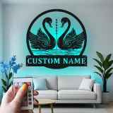 Cartel de metal personalizado con luz LED de pareja de cisnes, regalo romántico para parejas, decoración para dormitorio o salón
