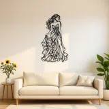 Arte Mural de Metal Musa con Vestido Floral | Decoración de Mujer Botánica