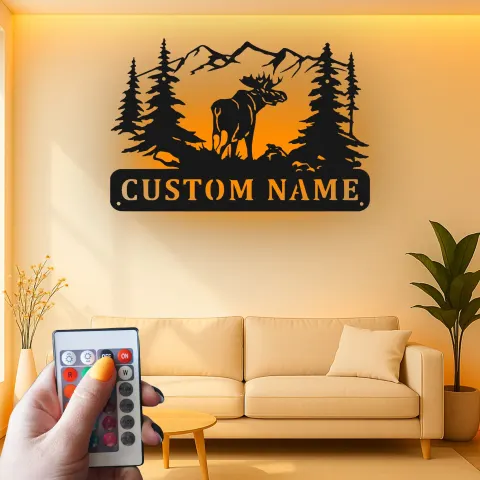 Vue alternative de Panneau en métal orignal personnalisé avec LED | Art mural animalière pour décoration de chalet | Plaque de nom de lodge rustique