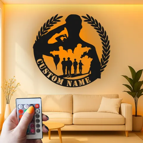Vue alternative de Panneau LED Soldat Saluant | Hommage Militaire Personnalisé | Décoration de Nom de Vétéran sur Mesure | Art Murale Patriotique