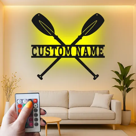 Vista alternativa de Cartel de metal LED de remos cruzados personalizado, regalo para kayakistas, decoración náutica para casa de lago