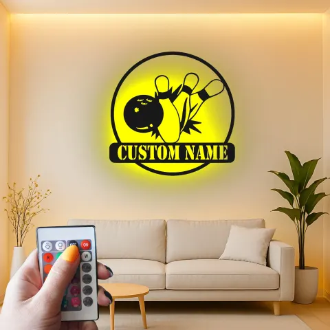 Vue alternative de Décoration murale en métal personnalisée avec des quilles de bowling et rétroéclairage LED - Cadeau personnalisé pour les passionnés de bowling et décoration de salle de jeux
