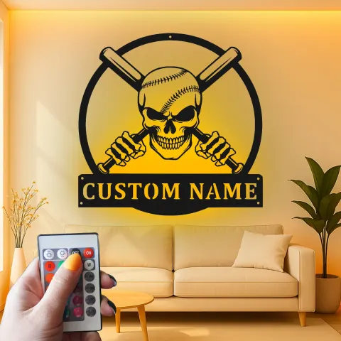 Vista alternativa di Insegna in metallo LED personalizzata con teschio di baseball - Regalo per appassionati di sport e decorazione per la stanza da gioco