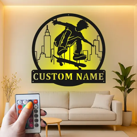 Vista alternativa di Insegna LED con nome per skateboarder | Arte da parete in metallo personalizzata per camera dei ragazzi | Decorazione urbana per skater personalizzata | Regalo per figlio