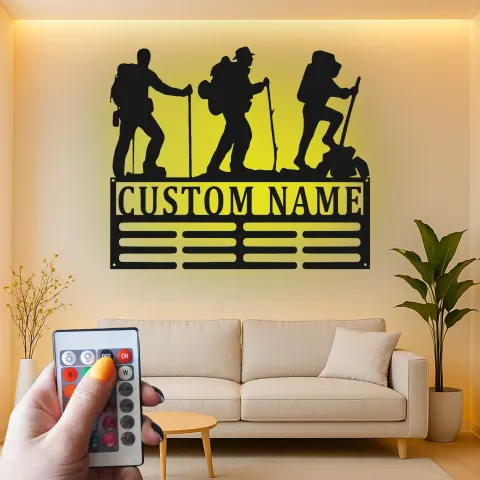 Vista alternativa di Arte in Metallo LED Personalizzato per Escursionisti | Insegna con Nome Personalizzata per Decorazione di Cabin
