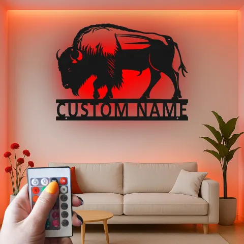 Vista alternativa di Insegna in metallo LED personalizzata con bisonte - Regalo selvatico per la casa - Decorazione rustica per soggiorno