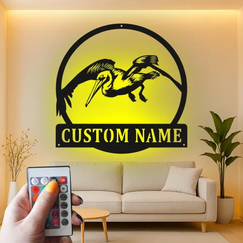 Vista alternativa de Cartel de metal personalizado de pelícano con LED | Arte mural costero iluminado | Placa de nombre personalizada para casa de playa | Decoración de pájaros náuticos
