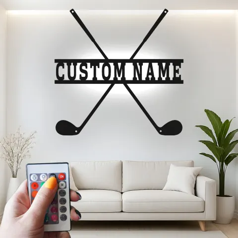 Vista alternativa de Cartel LED de palos de golf | Arte de metal personalizado con nombre para pared | Regalo para golfista | Decoración para cueva masculina y oficina