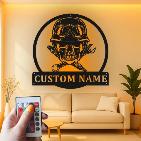 Vue alternative de Panneau Mécanicien Crâne Personnalisé | Décoration Murale en Métal Rétroéclairée pour Garage | Décor de Atelier Personnalisé | Cadeau Réparation Auto