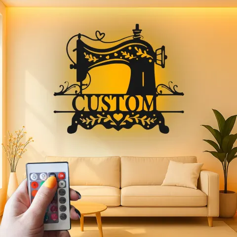 Individuelles Nähmaschinen-Schild | LED Metall-Wandkunst | Personalisierte Bastelzimmer-Dekoration für Schneiderinnen | Vintage Stil Namensschild alternative Ansicht