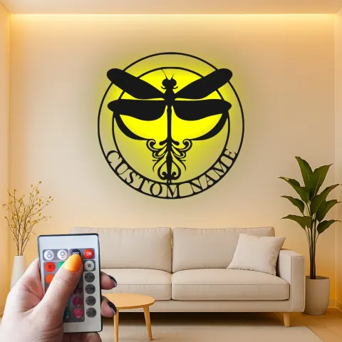 Vista alternativa de Cartel de metal personalizado con luz LED de libélula, regalo para amantes de la naturaleza, decoración para dormitorio o salón