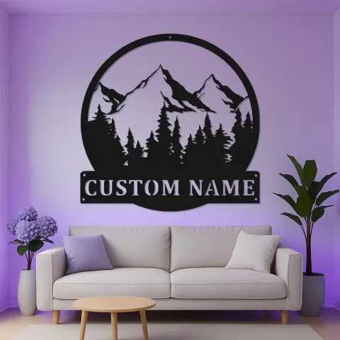 Vista alternativa de Decoración mural de metal personalizada de montaña | Escena natural retroiluminada con LED para decoración de cabaña | Cartel personalizado con nombre de familia