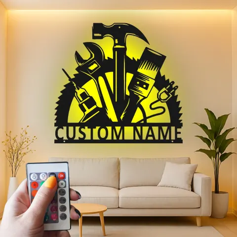 Vista alternativa di Insegna LED in metallo personalizzata da falegname | Decorazione su misura per officina | Arte murale luminosa per tuttofare | Regalo per falegname per lui