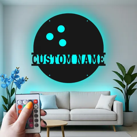 Vue alternative de Décoration murale en métal personnalisée avec boule de bowling et rétroéclairage LED - Cadeau pour passionnés de bowling, décoration de salle de jeux