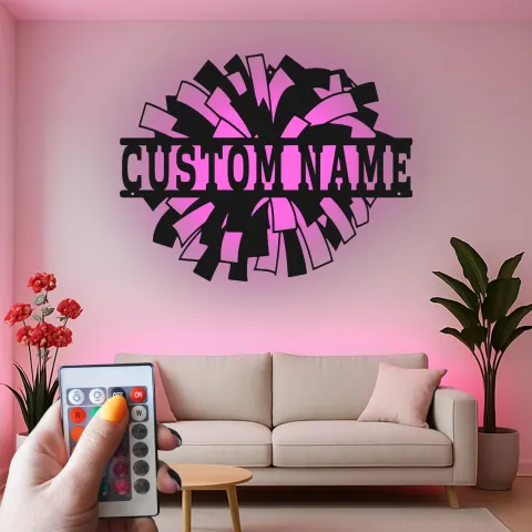 Vue alternative de Décoration murale en métal personnalisée en pom pom de cheerleading avec rétroéclairage LED - Cadeau personnalisé pour cheerleader et décoration de chambre ou de salle de jeu