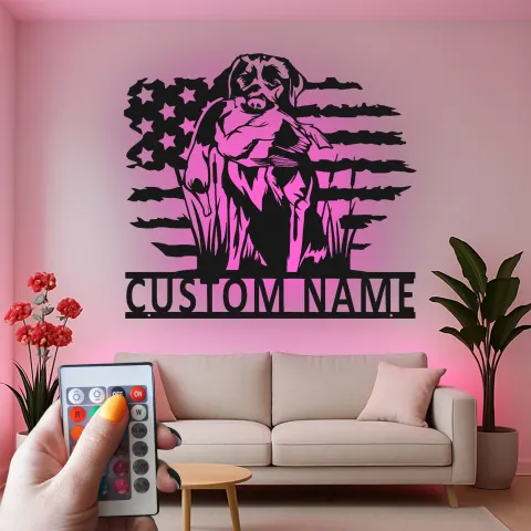 Vista alternativa di Insegna personalizzata Labrador Hunting Dog | Arte murale in metallo LED | Regalo per cacciatori con bandiera americana | Decorazione per man cave e lodge
