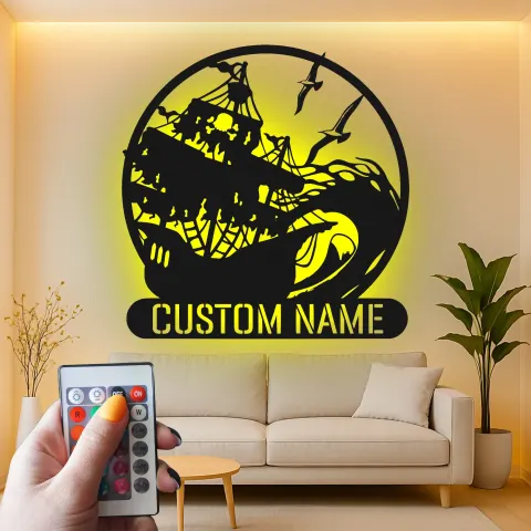 Vue alternative de Décoration Murale en Métal de Navire Pirate | Plaque de Nom LED Personnalisée | Décor Nautique Vague Océan pour Bar à Domicile