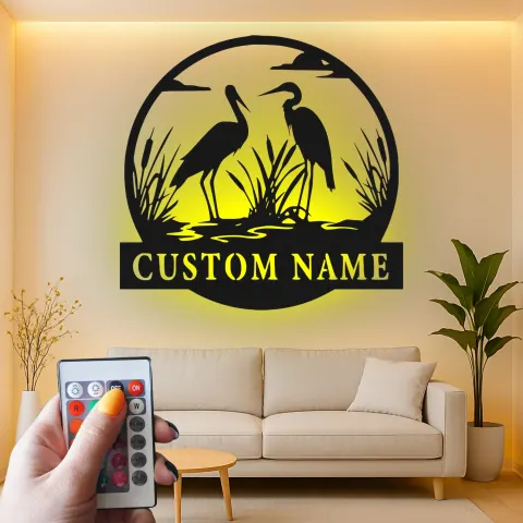 Personalisierte Silberreiher Metall-Wandkunst | LED-beleuchtetes Wildtierschild | Individuelle Dekoration für Ferienhaus und Hütte | Geschenk für Naturliebhaber alternative Ansicht