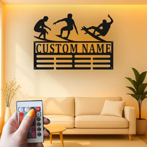Vista alternativa di Insegna LED Personalizzata per Surfer | Arte Murale in Metallo Personalizzata | Decorazione per Casa al Mare e Illuminazione Costiera | Regalo per Amante del Surf