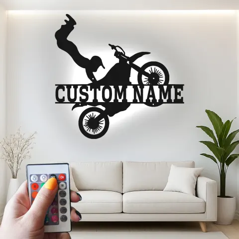 Personalisiertes Motocross Schild | LED Metall Wandkunst für Männerhöhlen | Individuelle Fahrer Namensdekoration | Geschenk für Extremsportler alternative Ansicht