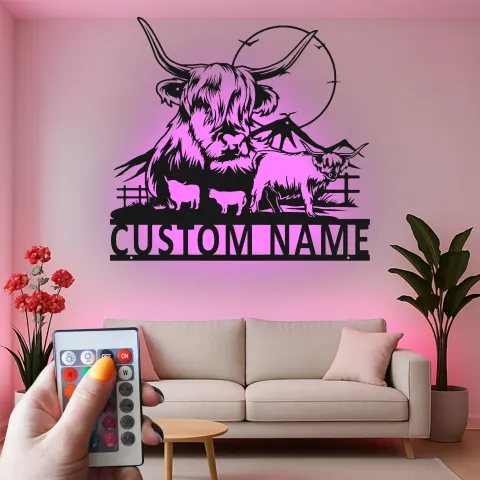 Vista alternativa de Arte mural de metal LED de vaca Highland | Cartel personalizado para rancho | Decoración rústica personalizada para amantes del ganado | Placa familiar rústica