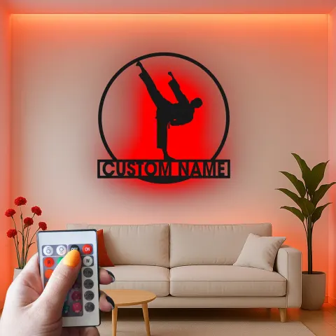 Vista alternativa di Insegna LED Karate Personalizzata | Arte Murale in Metallo per Arti Marziali | Decorazione Dojo e Regalo per Combattente