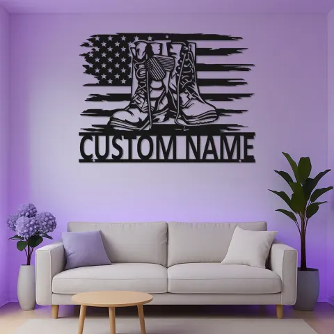Vista alternativa de Letrero LED con homenaje a veteranos personalizado | Decoración mural de metal con botas de combate | Decoración patriótica con bandera de EE. UU. | Regalo personalizado con nombre de soldado