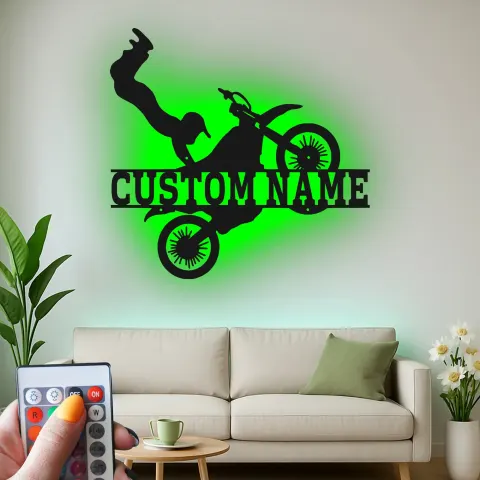 Vista alternativa de Cartel LED personalizado de motocross | Arte mural de metal para man cave | Regalo para piloto de deportes extremos
