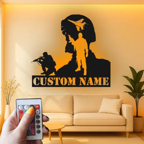 Vue alternative de Panneau en Métal Silhouette de Soldat Personnalisé | Décoration Murale Militaire Rétroéclairée | Plaque de Nom de Vétéran Personnalisée | Décoration Patriote de l'Armée