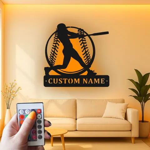 Vue alternative de Décoration murale en métal personnalisée avec rétroéclairage LED pour joueur de baseball - Cadeau personnalisé pour les fans de sport dans une salle de jeux ou une chambre