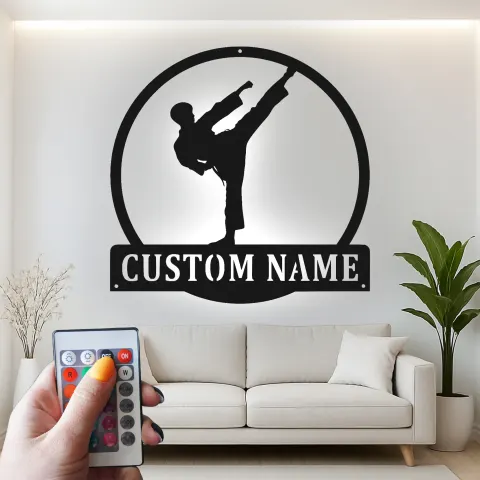 Vista alternativa di Insegna LED Karate Personalizzata | Arte Murale in Metallo per Arti Marziali | Decorazione Dojo e Regalo per Combattente