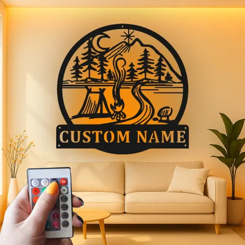 Vue alternative de Décoration murale en métal LED personnalisée sur le thème du camping