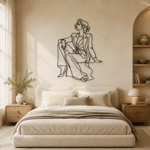 Vue alternative de Décoration murale en métal Muse Assise sur le Podium | Décor Figure de Mode