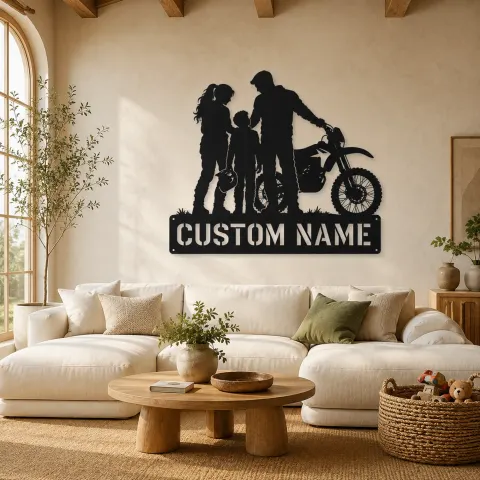 Décoration murale en métal personnalisée pour famille avec moto tout-terrain et casques